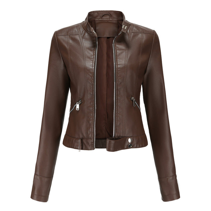 Giacca biker donna in sintetico color lavanda con collo alto e zip metallica, un capospalla di moda femminile.