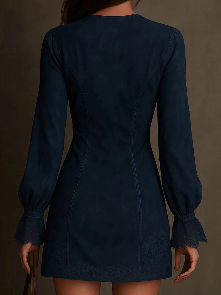 Minidress aderente donna blu con pizzo, ideale per un look sensuale da sera o cocktail party.