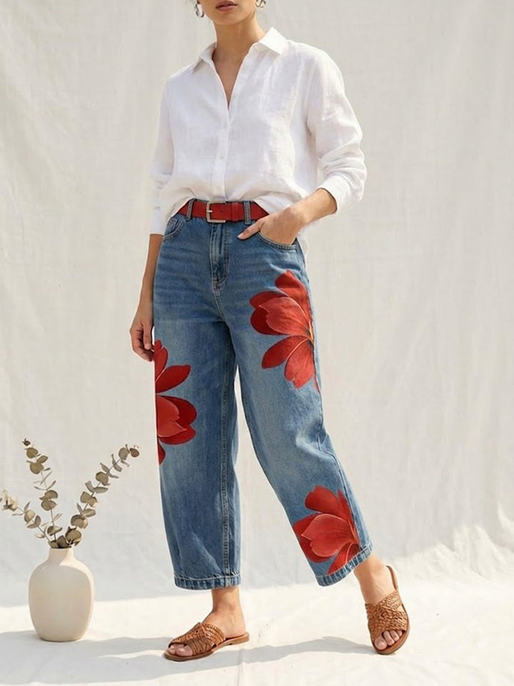 Jeans donna floreali a gamba ampia con vita alta, perfetti per un look casual chic primaverile.
