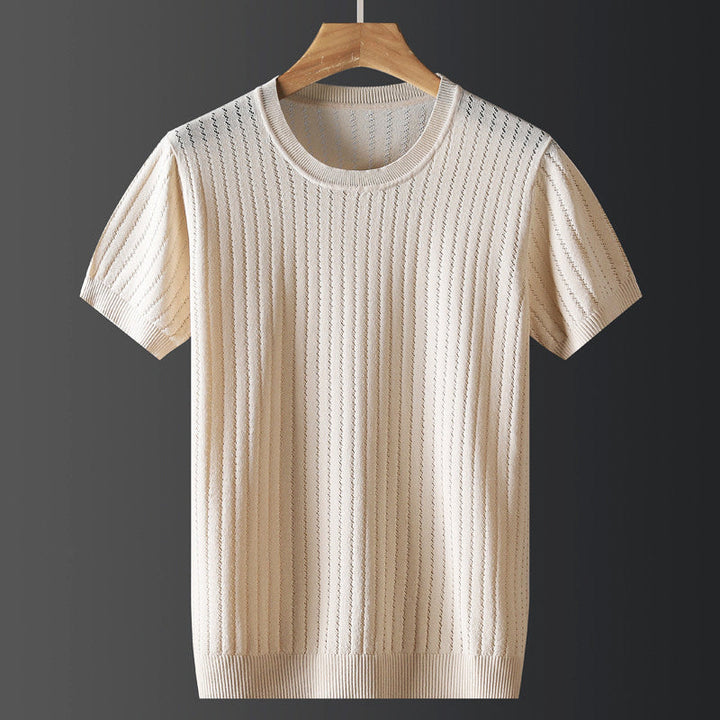 Maglietta uomo girocollo comfort elasticizzato, manica corta, ideale per ogni giorno. Tessuto traspirante e anti-piega.