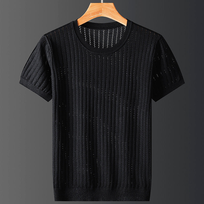 Maglietta uomo moderna a manica corta e girocollo, con vestibilità elasticizzata. Look casual elegante, anti-piega e facile cura.