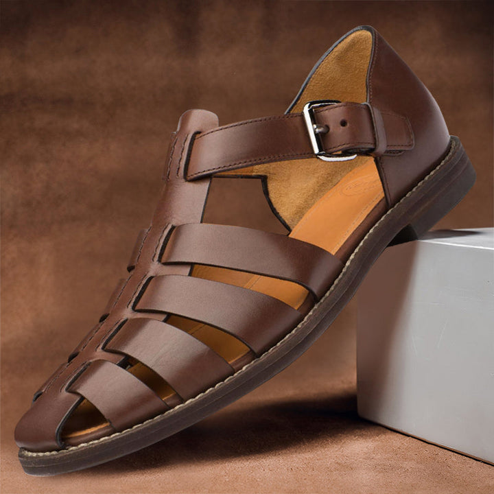 Calzature uomo slip-on, sandali leggeri e comodi per l'estate, perfetti per passeggio e relax con stile casual.