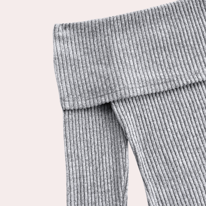 Jumpsuit donna versatile in grigio, ideale per moda estiva, outfit casual o look elegante.