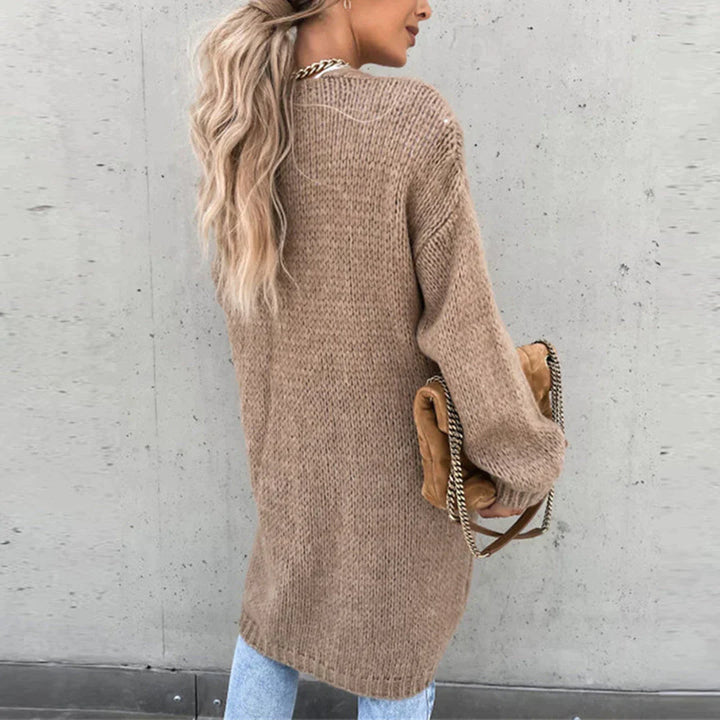 Cardigan aperto oversize, stile casual e versatile per la moda femminile.