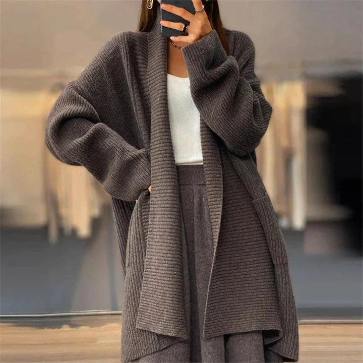 Cardigan donna leggero stile kimono, perfetto come giacca primaverile o autunnale casual.