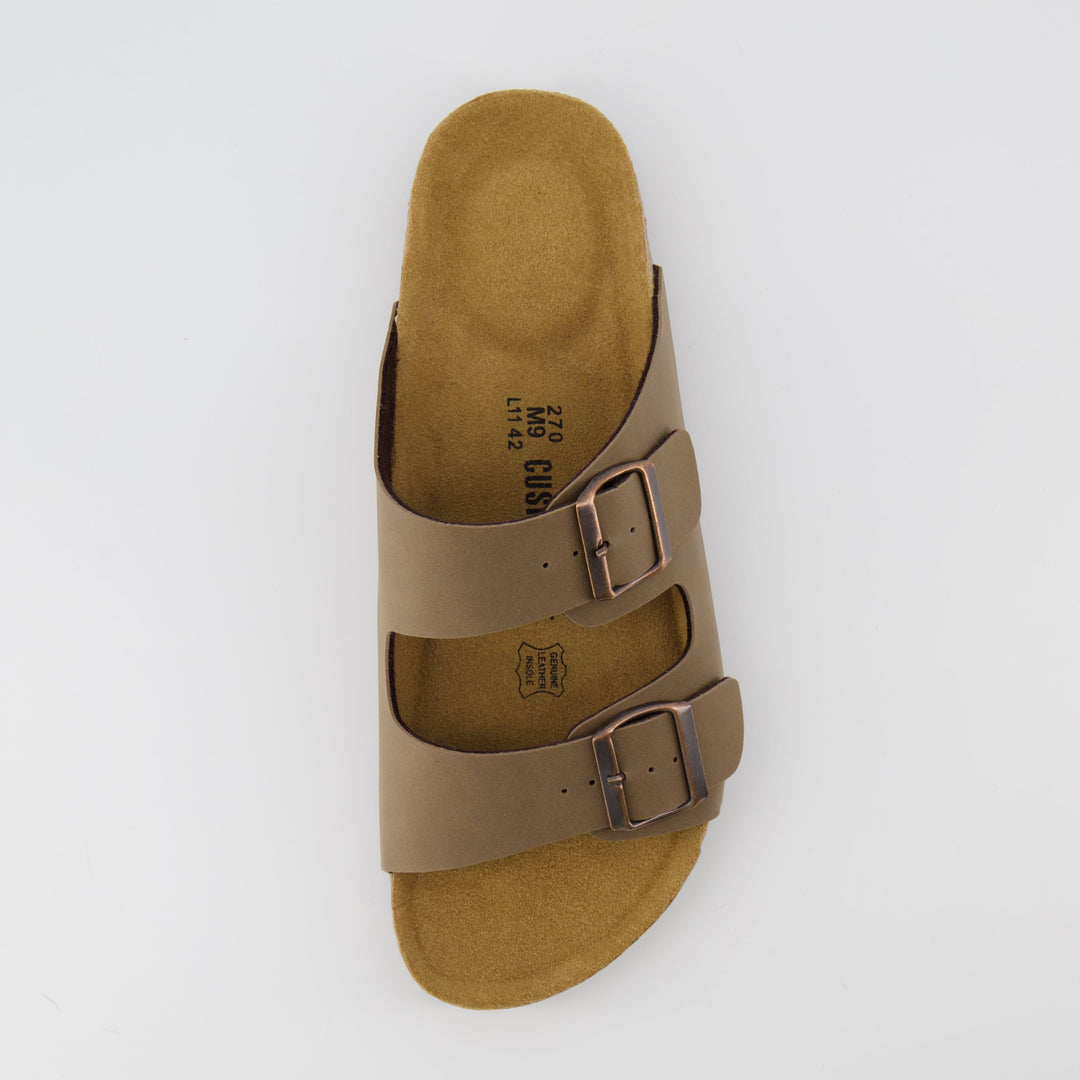 Sandali Lane uomo, ideali per un look estivo e casual, offrono comfort e leggerezza per i piedi.