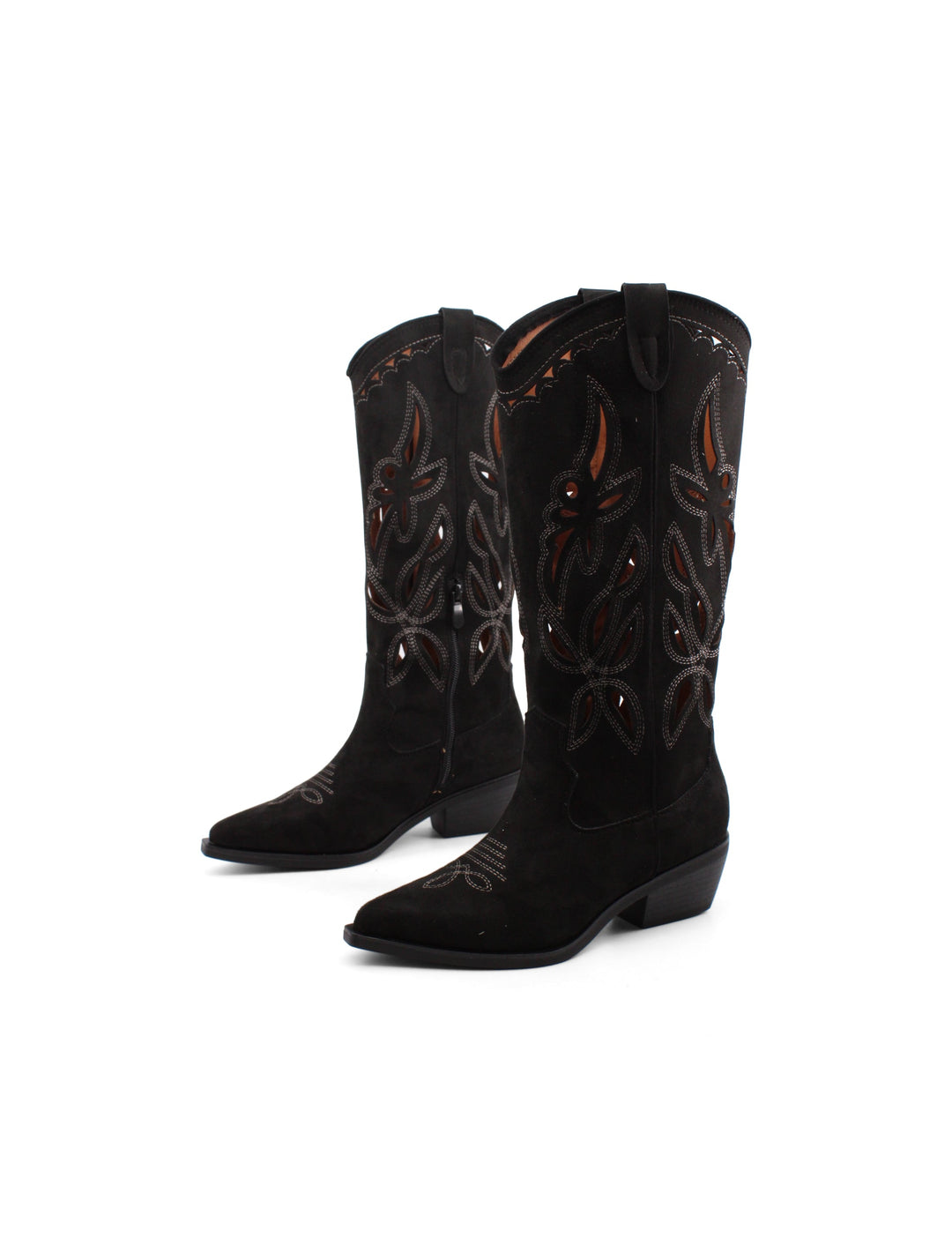 Calzature stivali texani neri da donna con dettagli traforati, tacco e plateau per uno stile western.