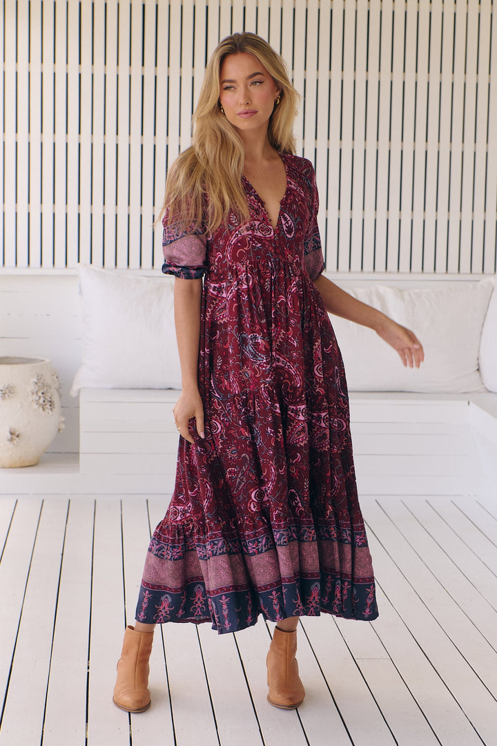 Abito midi stampato da donna, che garantisce stile e comfort per tutta l'estate.