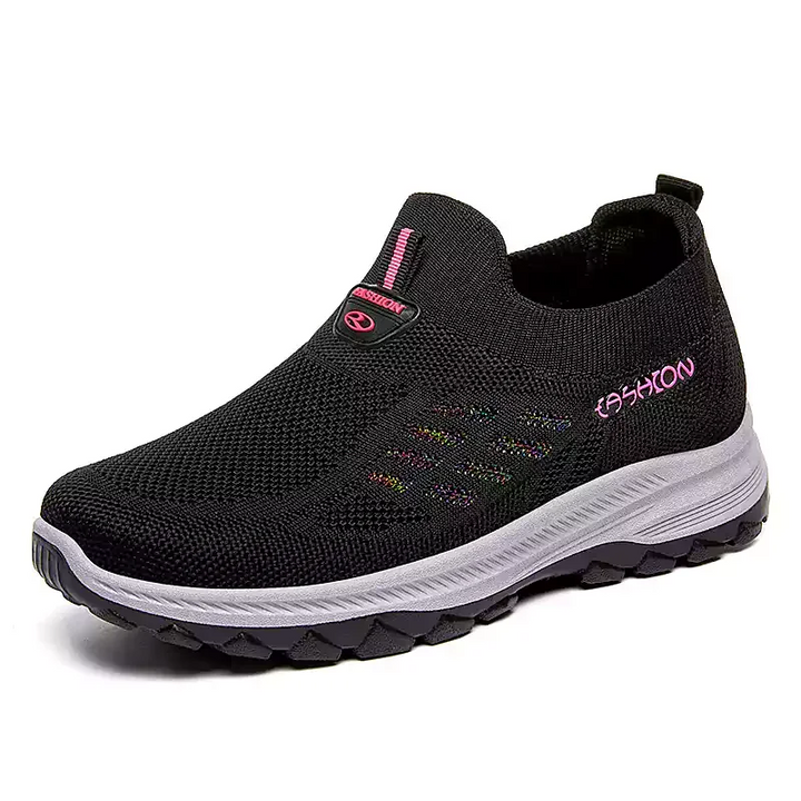 Sandali moda uomo estivi viola con platform e cinturino regolabile. Offrono supporto plantare per il comfort.