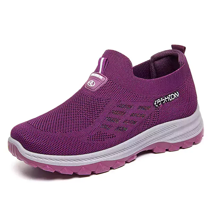 Sandali estivi uomo neri con zeppa platform, supporto arco plantare. Calzature comfort ideali per passeggio.