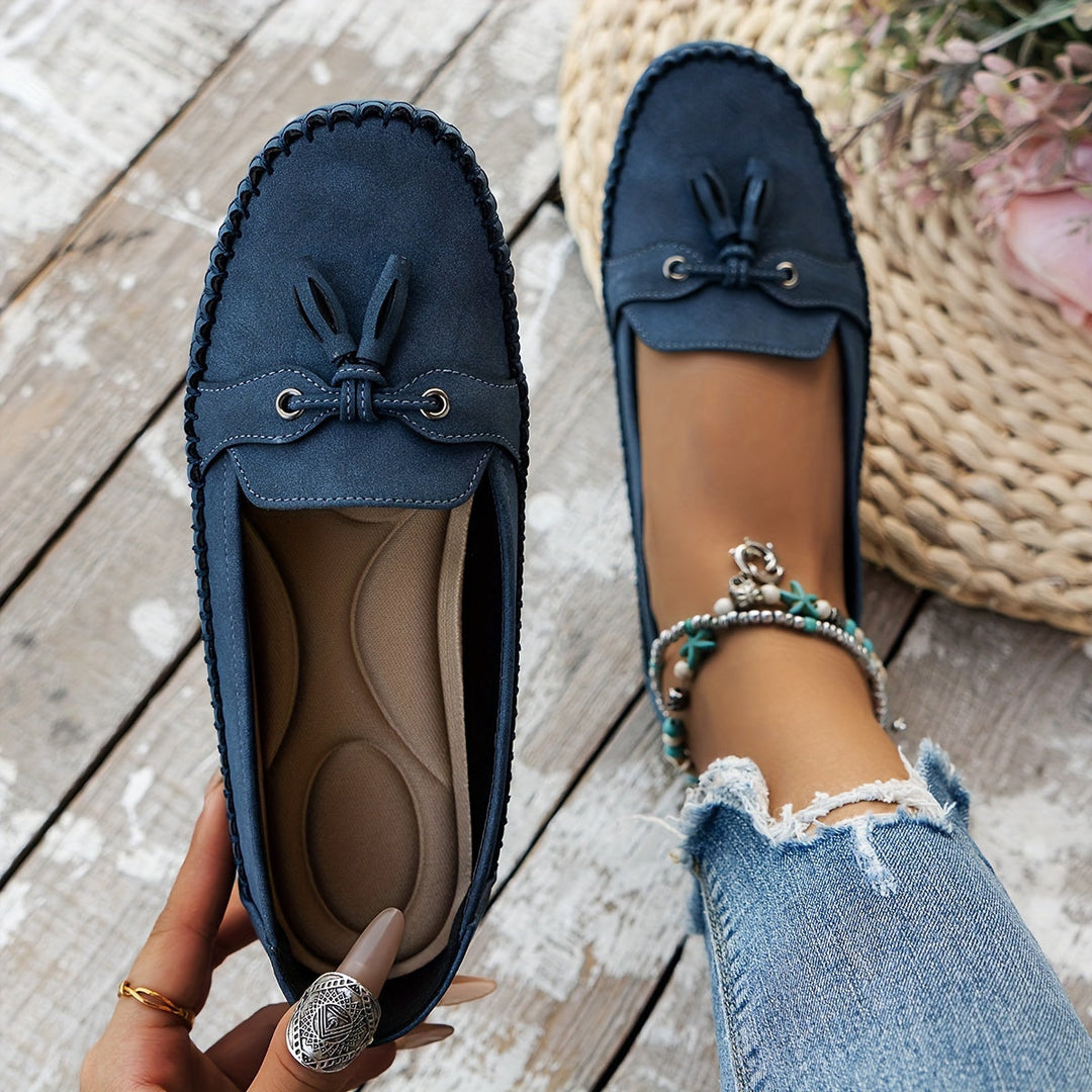 Scarpe donna slip-on, mocassini loafer eleganti con nappina, comfort e versatilità per ogni outfit.
