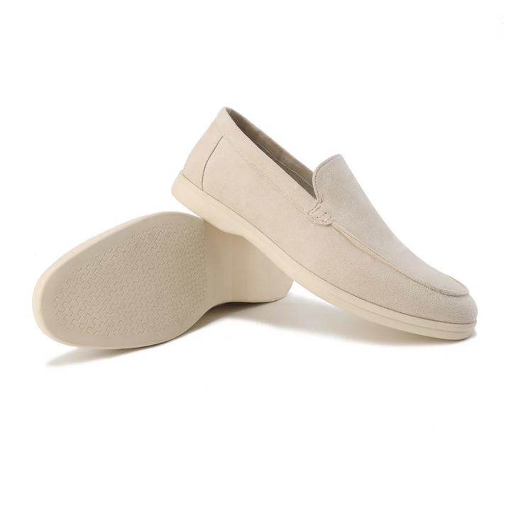 Stile senza tempo: mocassini uomo in pelle, un must-have per un guardaroba versatile.