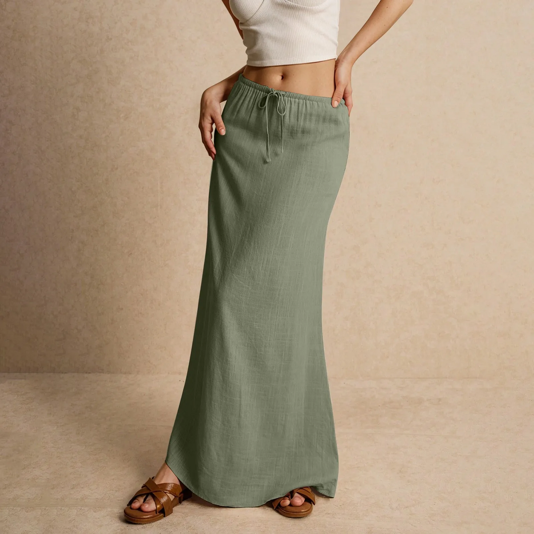Modello gonna maxi fluida per donna con vita elastica, perfetta per ogni occasione.