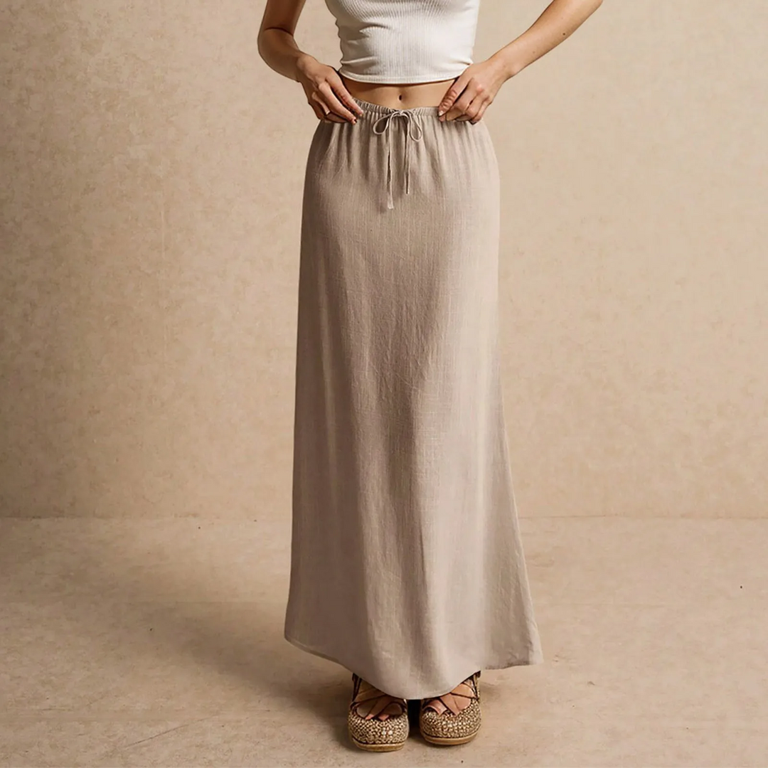 Gonna lunga da donna, stile fluido e sofisticato, ideale per eventi o outfit quotidiani.
