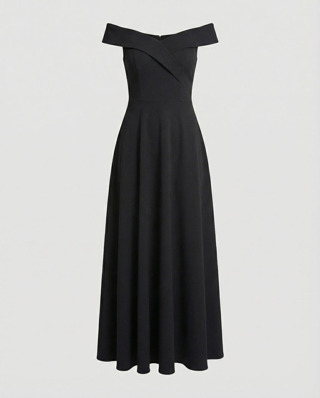 Moda femminile: maxi abito donna con bustier aderente e spalle scoperte. Look elegante e raffinato.
