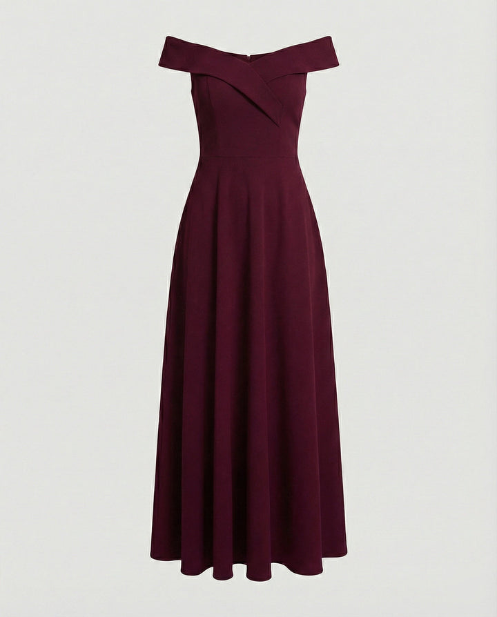 Abito donna elegante con bustier, spalle scoperte e taglio maxi. Vestito aderente ideale per serate e cerimonie.