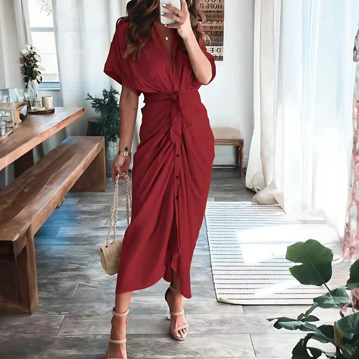 Abito midi donna elegante, drappeggiato e aderente, per un look festa chic e silhouette impeccabile.