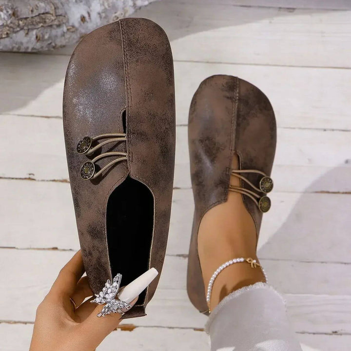 Scarpe donna per camminata quotidiana, ortopediche e traspiranti, offrono comfort e sollievo dal dolore.
