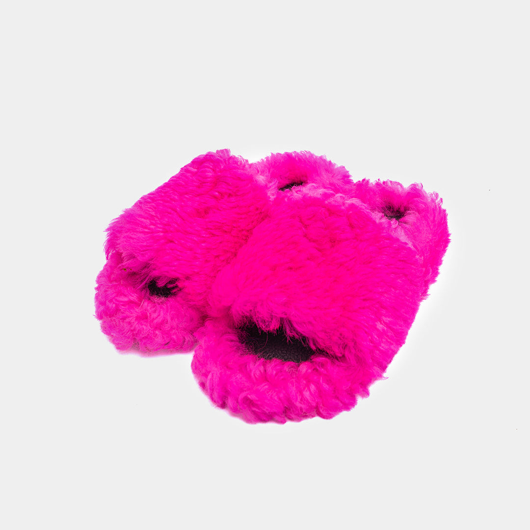 Pantofole donna fucsia in morbido montone, ideali per comfort e calore a casa.