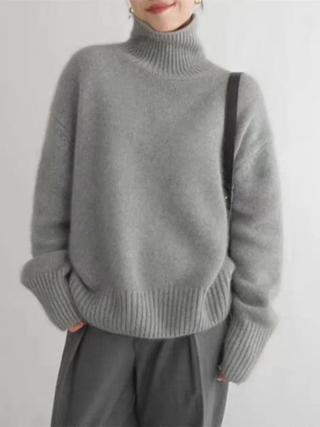 Dolcevita donna in knitwear, maglione caldo e confortevole, stile casual per la moda invernale.