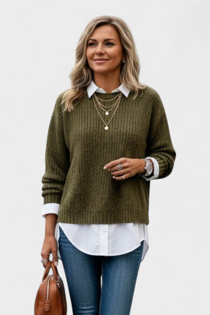 Maglione donna girocollo verde scuro in maglia a coste, perfetto per l'abbigliamento autunnale e casual.