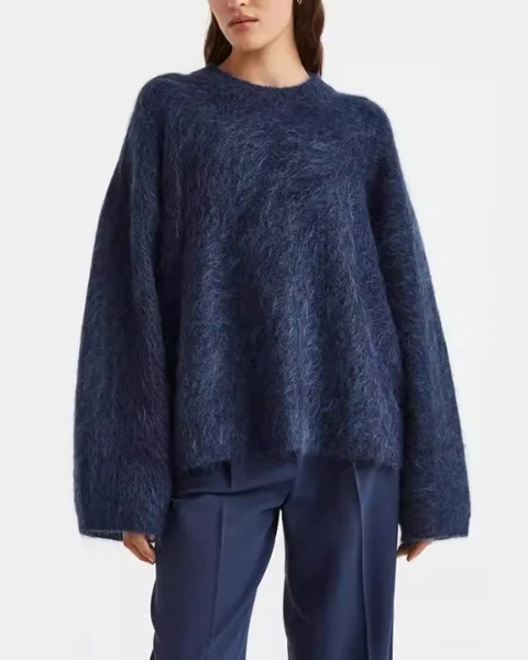 Maglione donna oversize grigio morbido e confortevole, perfetto per un look casual-chic in autunno inverno.