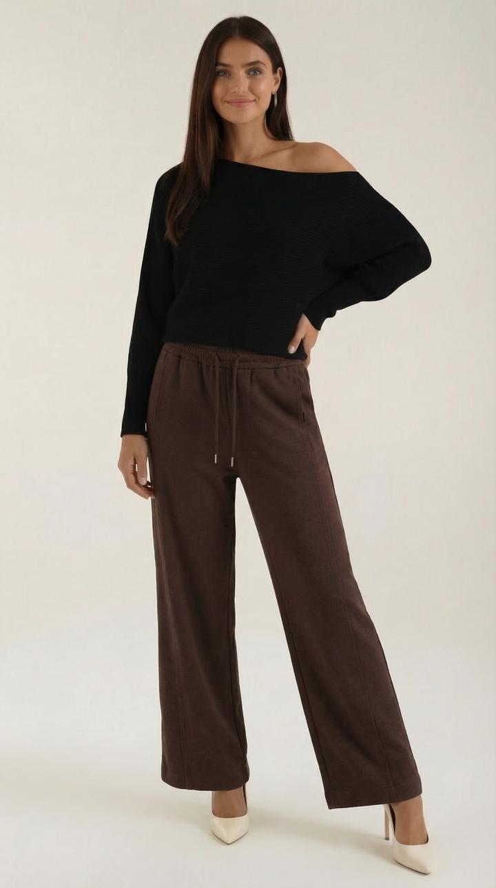 Stile unico: maglione donna spalla scoperta e design asimmetrico. Perfetto per ogni occasione.