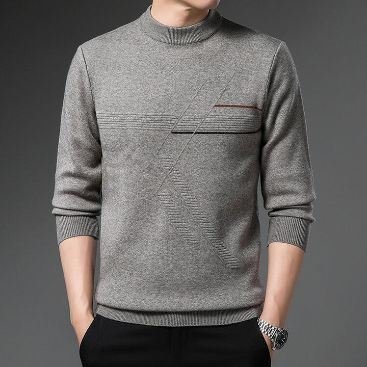 Maglione uomo girocollo nero, vestibilità regolare. Perfetto per la moda autunno/inverno, offre comfort e stile.