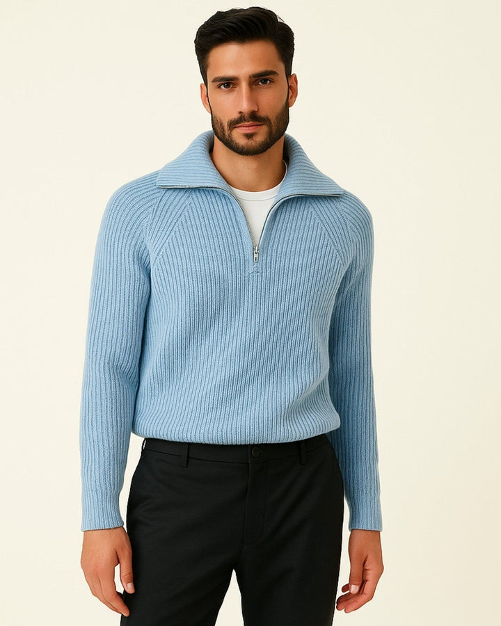 Maglione uomo invernale con lavorazione a coste, mezza zip e colletto ampio, perfetto per l'eleganza casual.