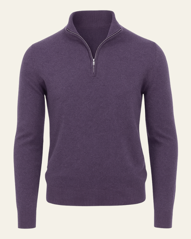 Maglione uomo elegante in maglieria, collo alto con cerniera, perfetto per un look autunnale versatile.