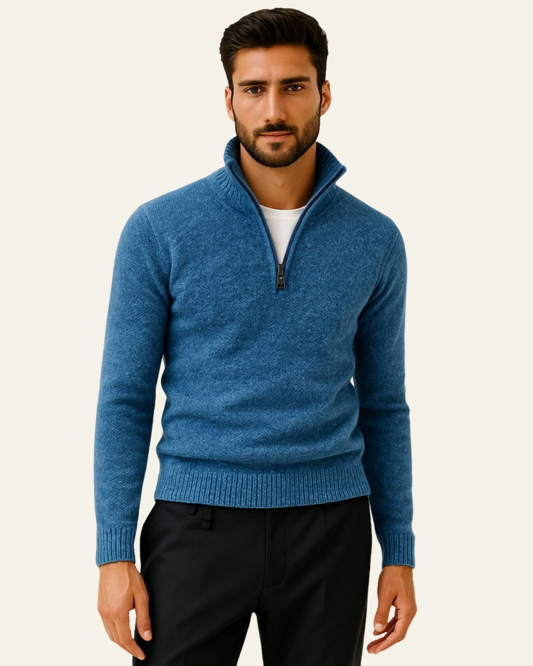 Maglione uomo autunno inverno, collo alto e mezza zip, disponibile in vari colori per un tocco di eleganza.