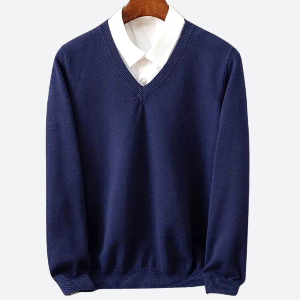 Maglione uomo scollo a V per un look versatile, adatto sia casual che elegante. Caldo e confortevole per ogni occasione.