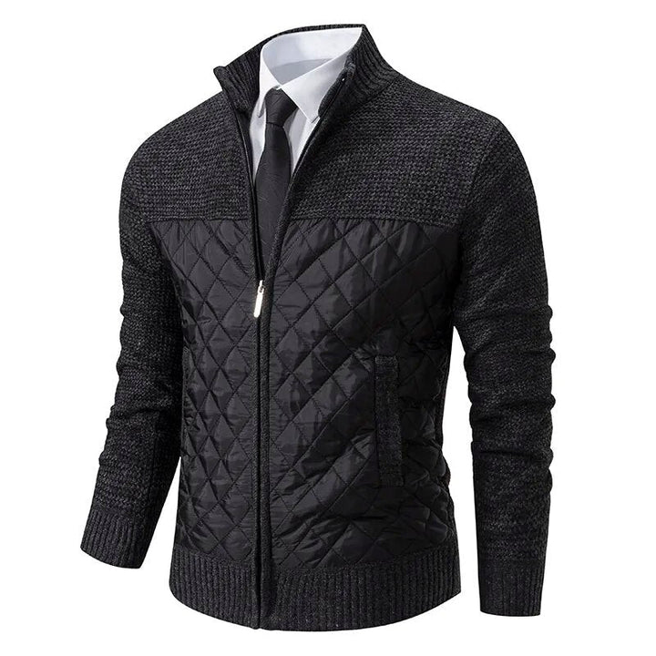 Caldo maglione uomo ibrido con collo alto e zip, un capo moda versatile per affrontare il freddo con stile.