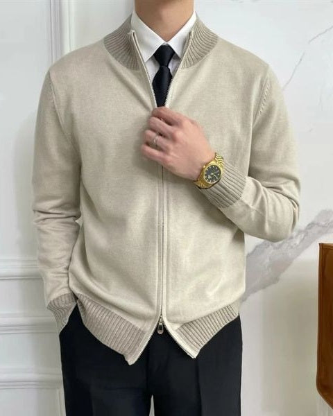 Abbigliamento uomo: maglione full-zip a collo alto, ideale per layering in autunno/inverno.