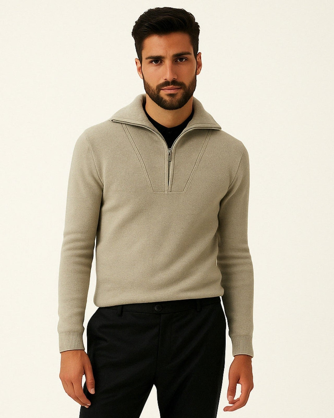 Elegante maglione uomo con mezza zip e collo alto, comfort quotidiano per l'abbigliamento invernale maschile.