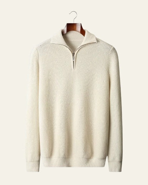 Top uomo casual ed elegante, maglione a mezza zip con trama a coste per un look maschile invernale.