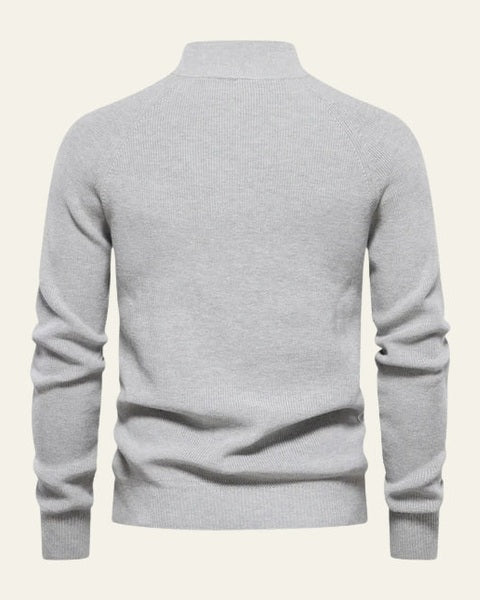 Maglione Uomo con Zip Pratica & Collo Alto Avvolgente, icona della moda maschile per l'inverno.