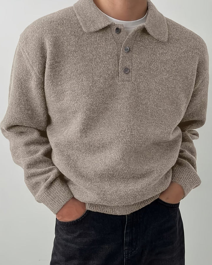 Maglione uomo ampio autunnale, stile casual-elegante. Comfort versatile per la stagione fredda.