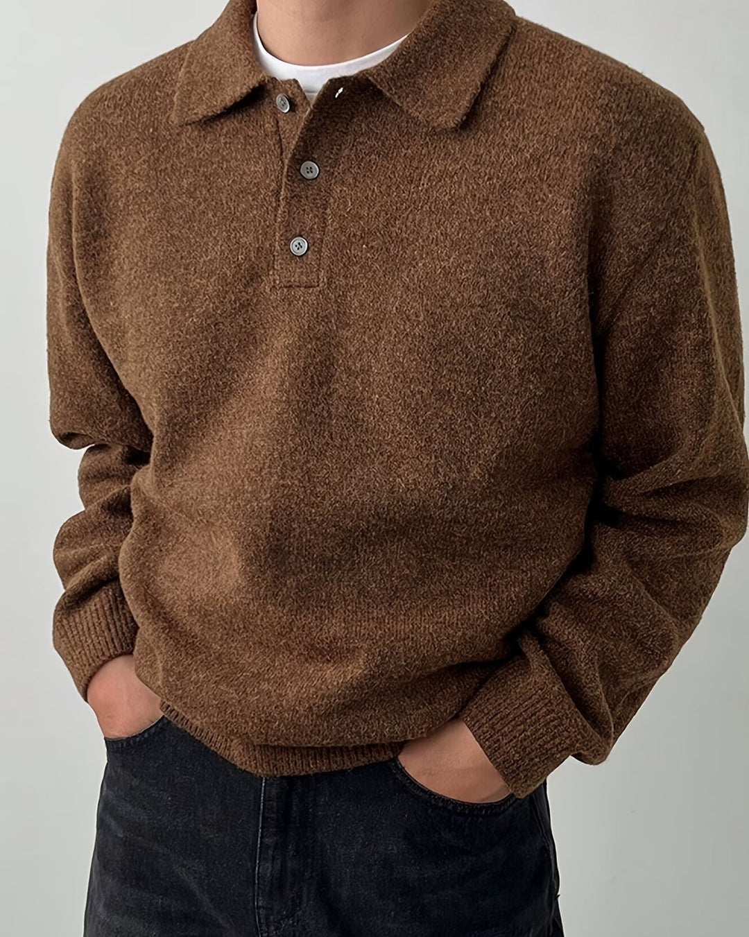 Maglione uomo autunnale, taglio ampio per massimo comfort. Un capo elegante e casual allo stesso tempo.