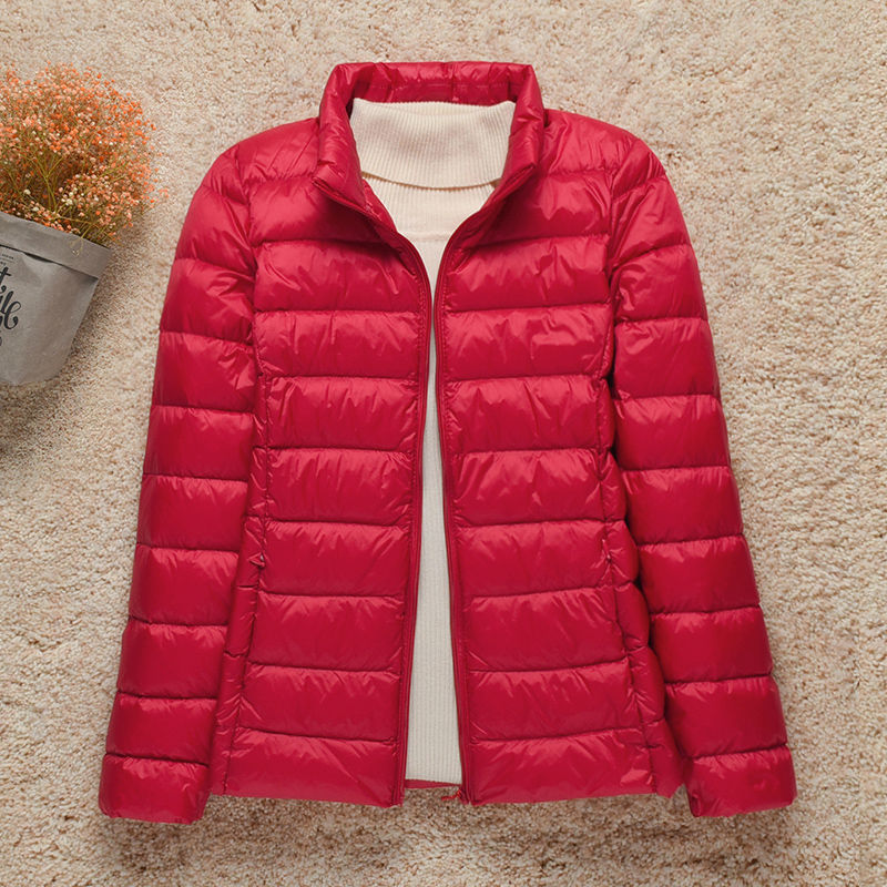 Giacca trapuntata donna, versatile per outfit casual o eleganti, comfort ultraleggero in autunno/inverno.