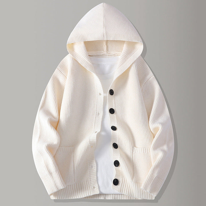 Cardigan versatile da uomo con cappuccio e bottoni. Ideale per abbigliamento casual o look a strati.
