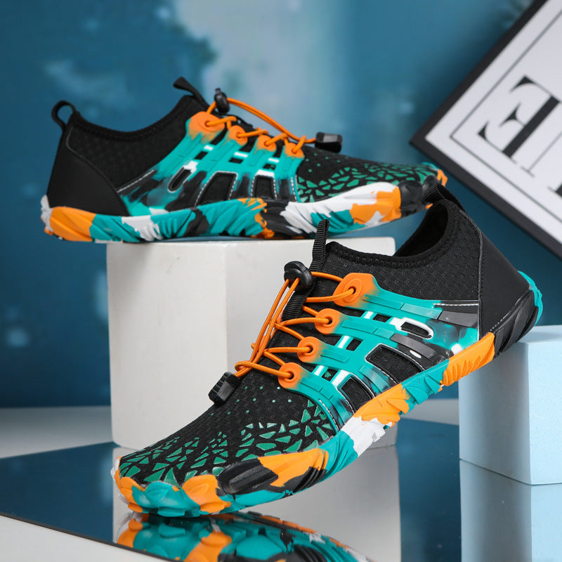 Scarpe minimaliste uomo barefoot, leggere e con punta larga per un comfort superiore in acqua.