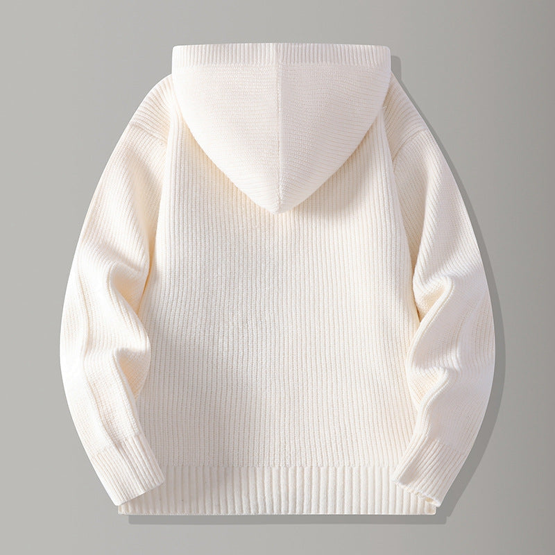 Cardigan moda uomo con cappuccio e bottoni. Un capo outerwear elegante e comodo per ogni stile.