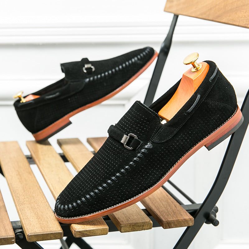 Mocassini versatili uomo, perfetti per look casual o business. Scarpe comode e alla moda per ogni giorno.