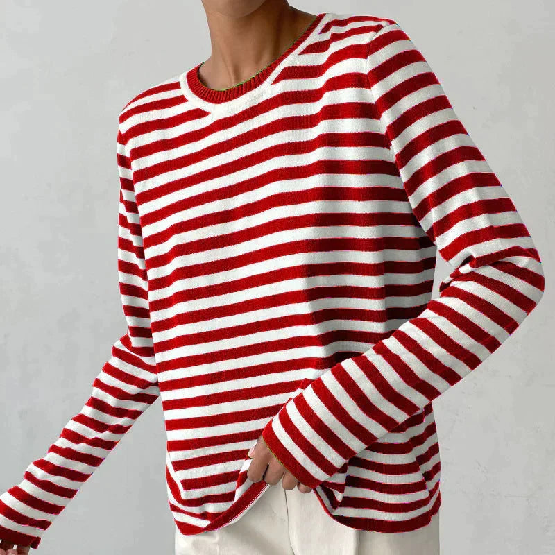 Felpa donna a righe, top casual con girocollo e maniche lunghe. Abbigliamento comodo e moda femminile.