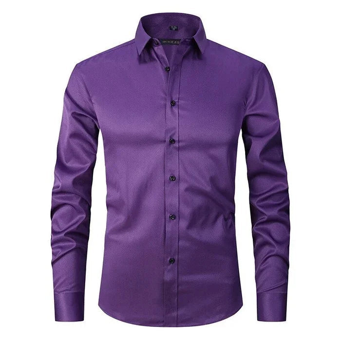Polo uomo a maniche lunghe slim fit in cotone morbido, garantisce comfort e stile classico per tutto il giorno.