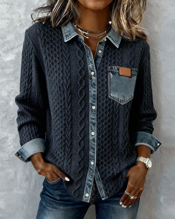 Top donna a maniche lunghe, maglia versatile e comfort chic. Con abbottonatura frontale per moda A/I.