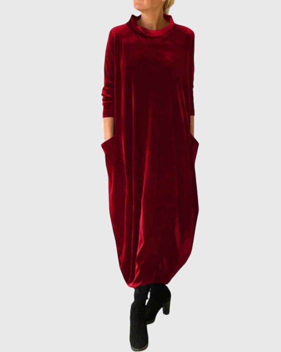 Maxi vestito donna cocoon a collo alto e maniche lunghe. Comodo, caldo e versatile per la moda autunno/inverno.