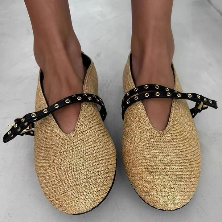 Ballerine donna Mary Jane color khaki, con cinturino per comfort e stile. Scarpe basse primaverili ed estive.
