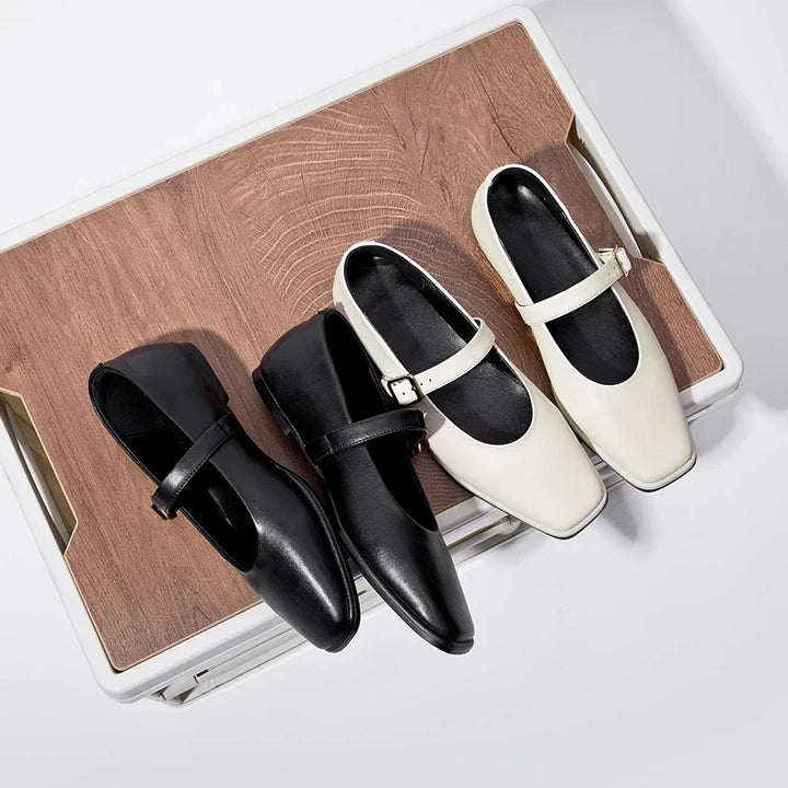 Ballerine Mary Jane eleganti con cinturino per donna, ideali per unire moda e praticità quotidiana.